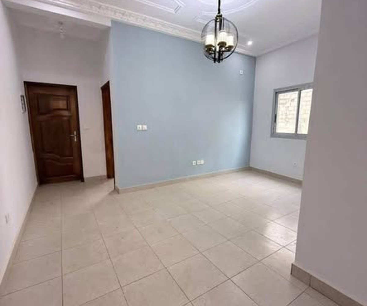 Studio moderne à louer à Nkoabang - 65 000 FCFA/mois