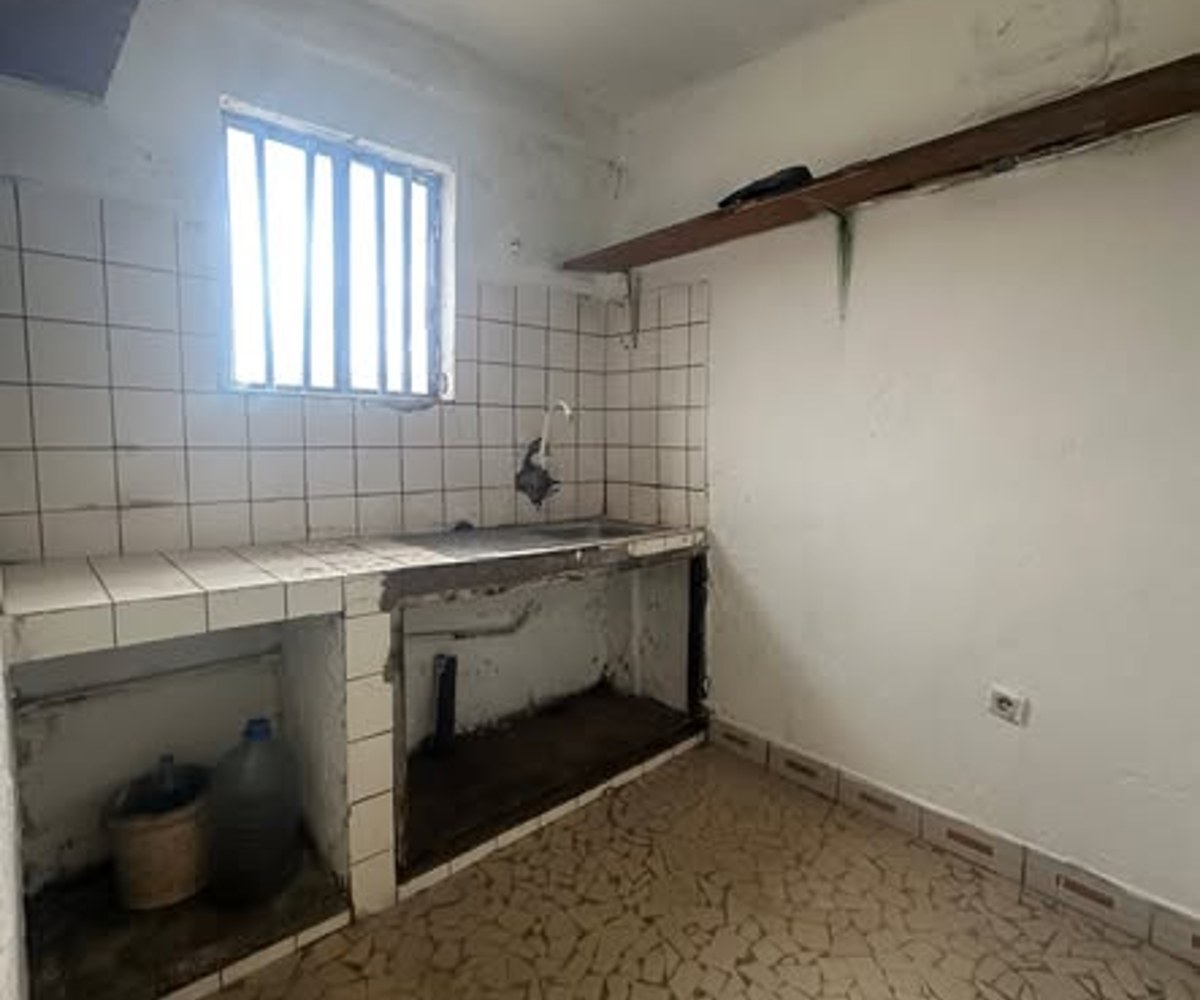 Appartement moderne à PK 10
