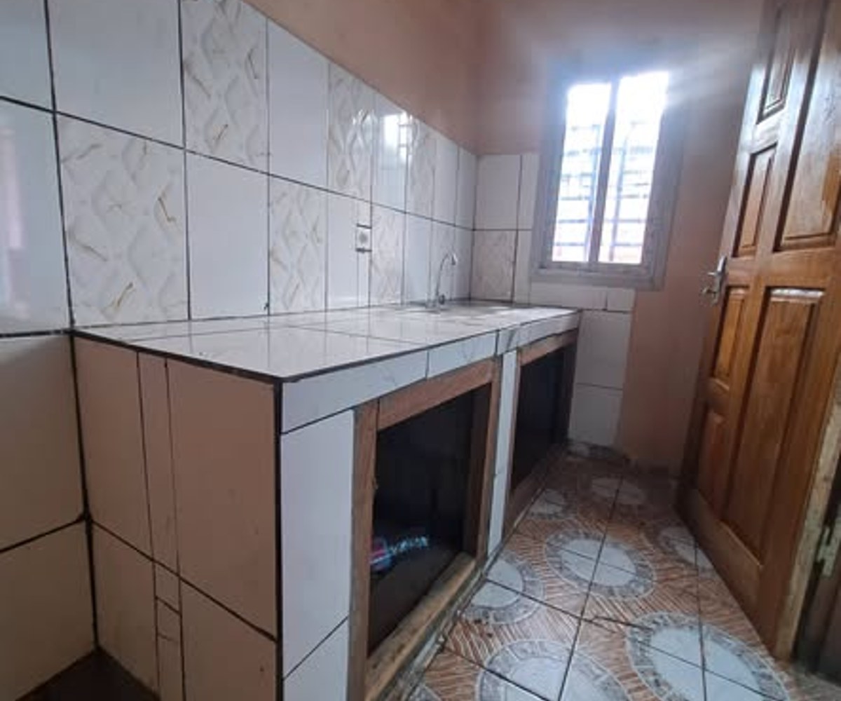 Studio moderne à louer - Nkolfoulou, Yaoundé