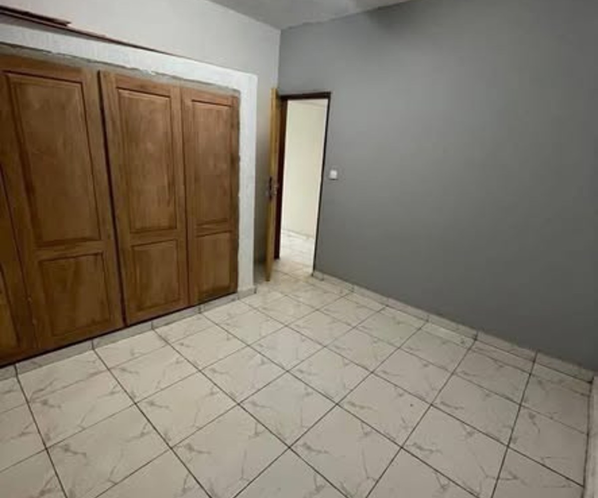 Studio à louer à Santa Lucia, Ngousso