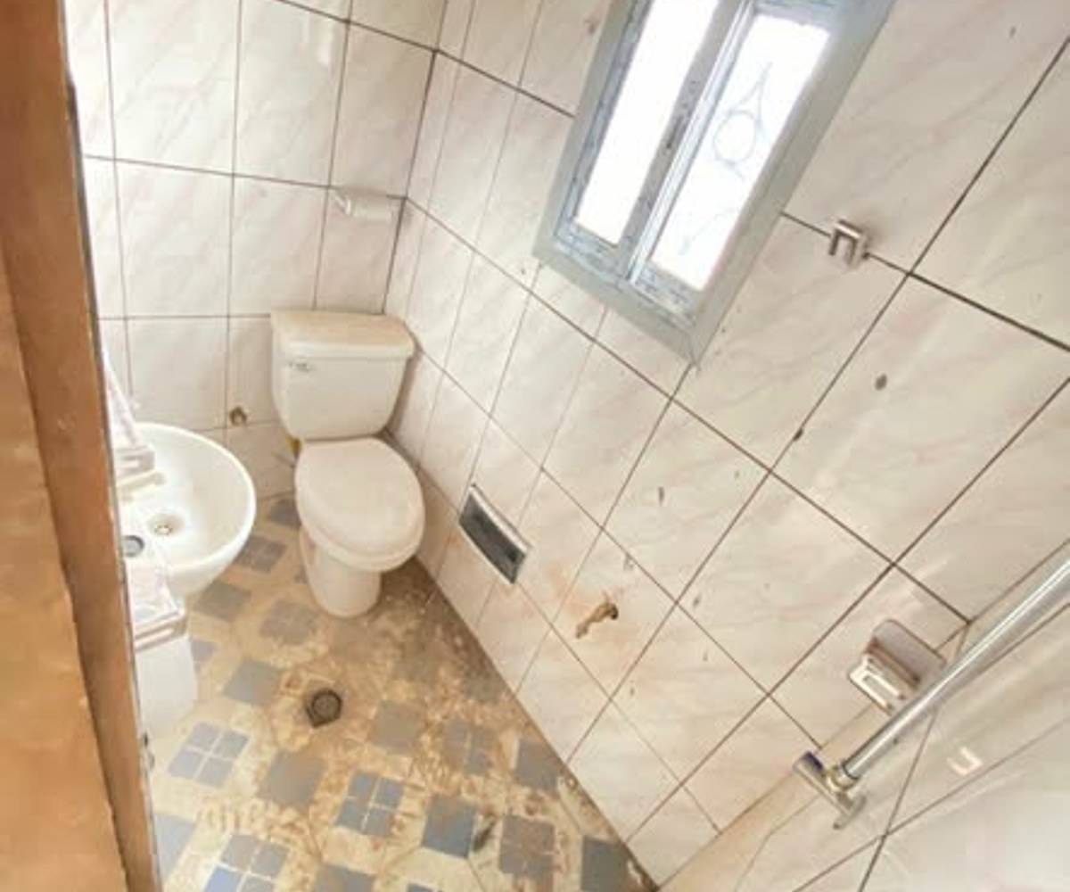 Chambre moderne à louer au carrefour MEEC