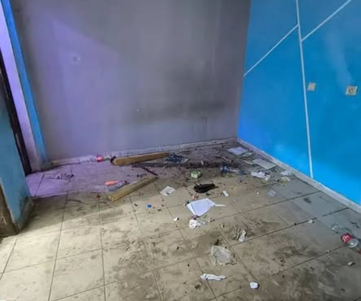 Chambre moderne au Collège La Conquête, Bonamoussadi