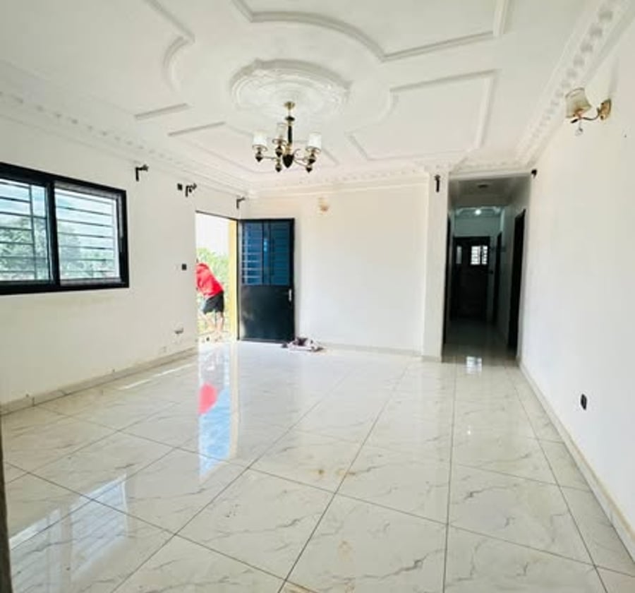 Appartement moderne à louer – Ahala Barrière