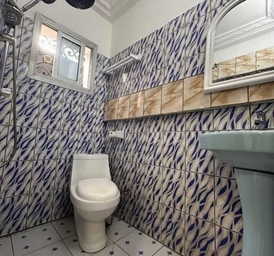 Belle chambre moderne à Nyalla
