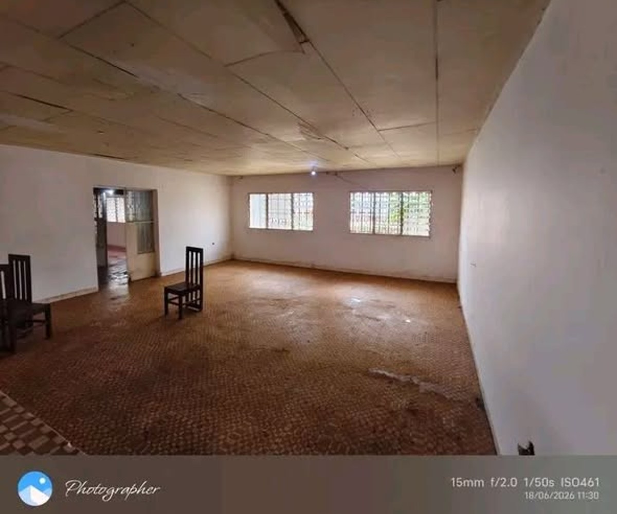 Espace commercial à louer - Omnisport, Yaoundé