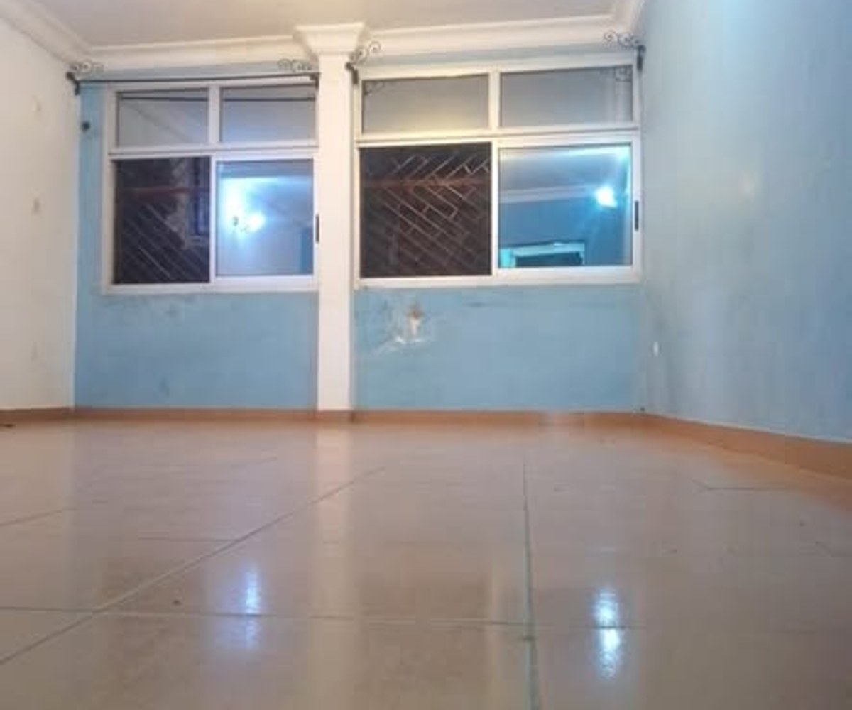 2 appartements staffé et lambris à Akwa Nord