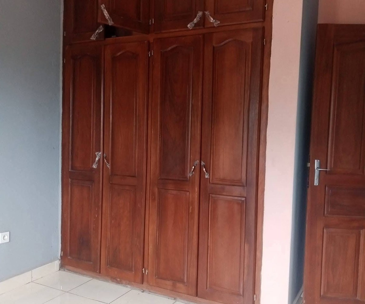Studio moderne à louer à Nkolbisson