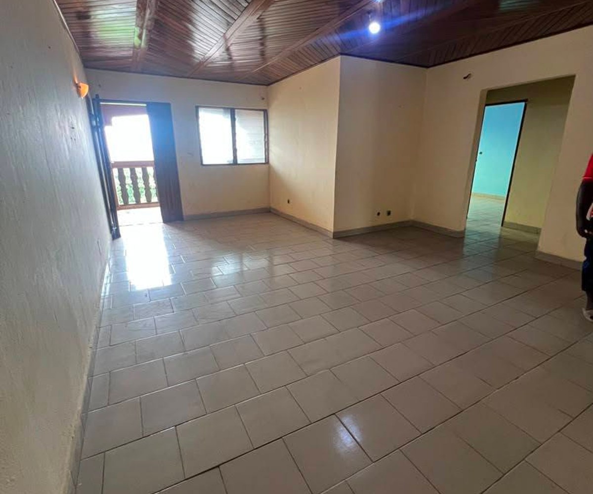 Appartement moderne à louer à Étoug-Ébé