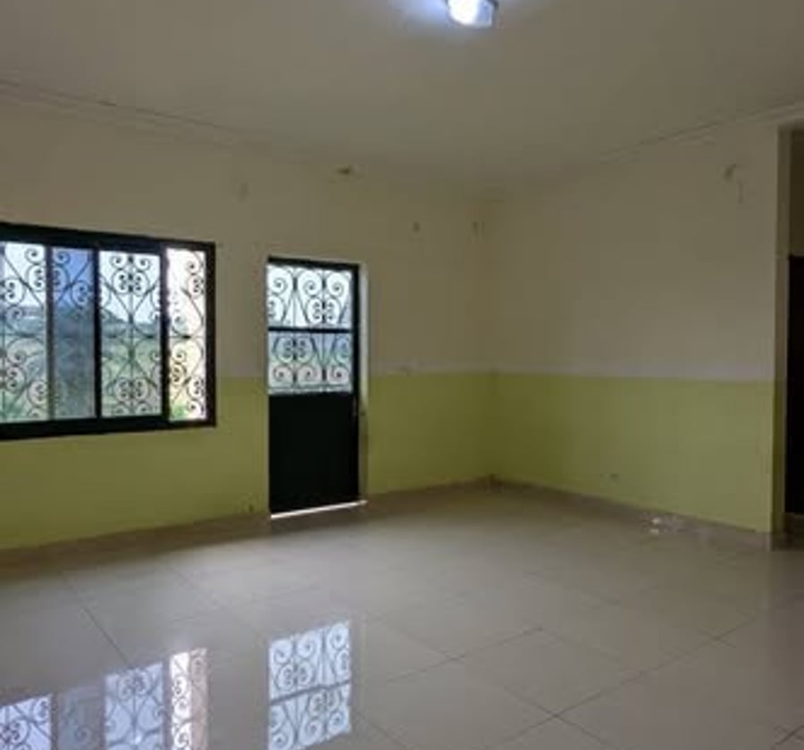 Studio à louer à Yassa, Douala