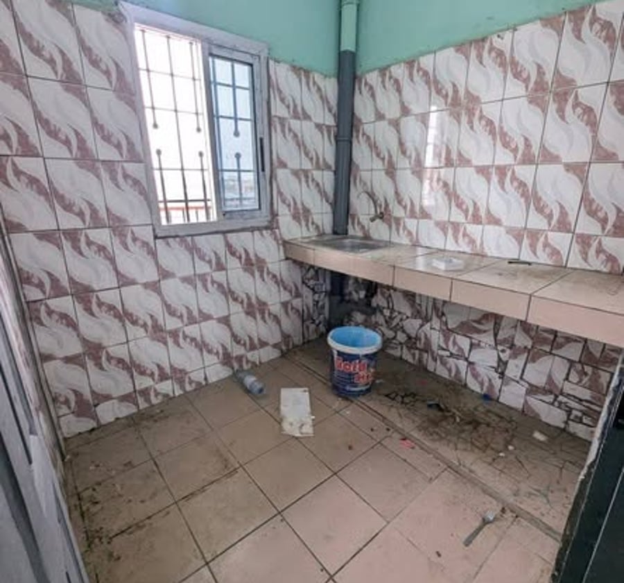 Studio moderne 4 pièces avec balcon - CIC cacao, Douala