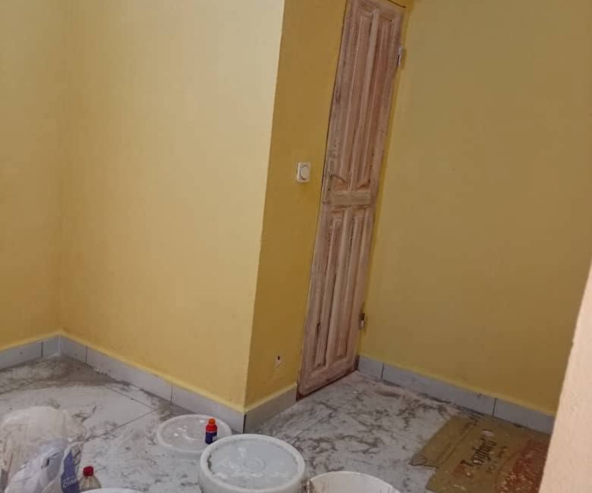 Chambre moderne à louer à PK8