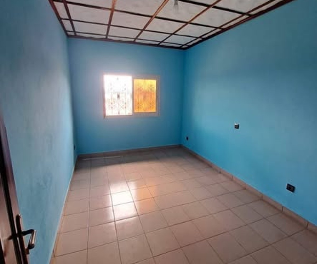 Appartement confortable à Odza