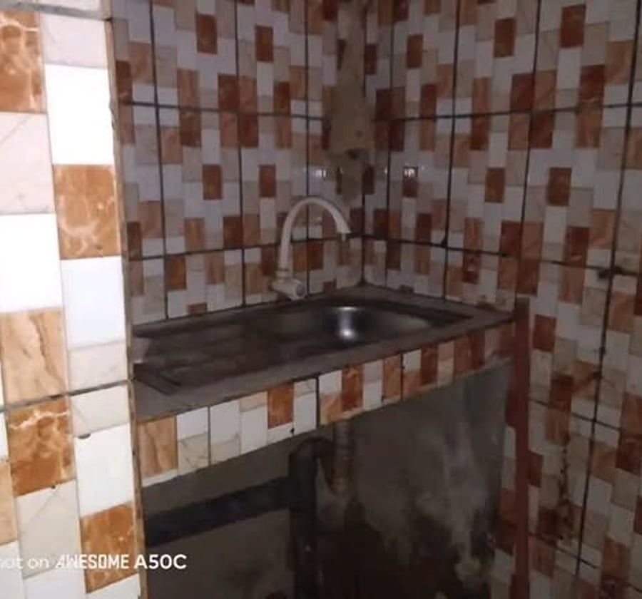 Studio moderne à Logbaba Jardin - Douala