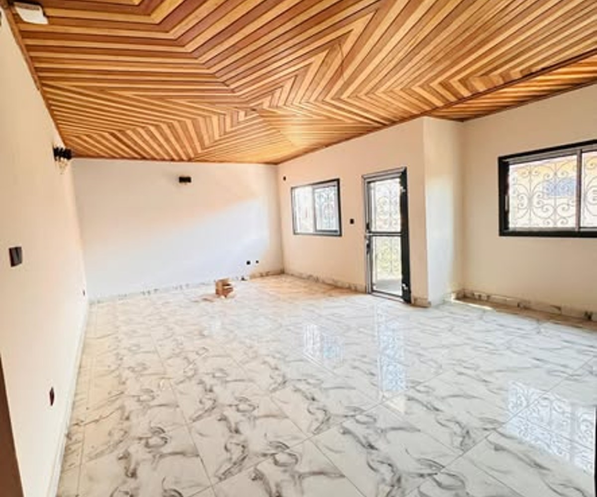Appartement à louer à Odza - 3 chambres