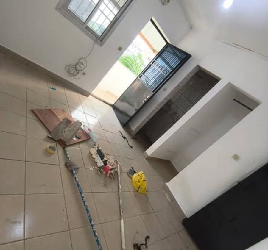 Chambre moderne à Ndogbong