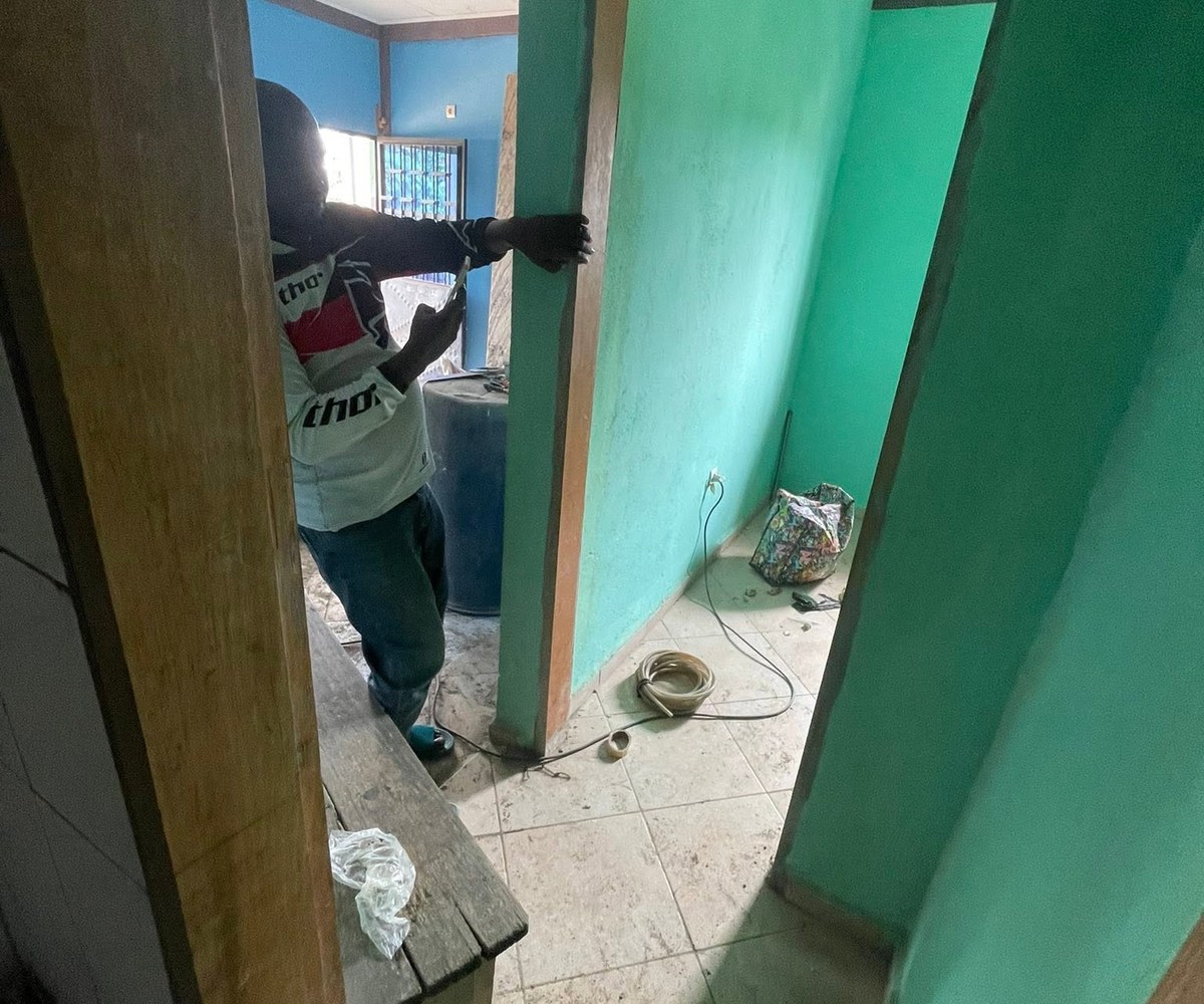 Studio moderne 4 pièces à louer à PK 13, Douala