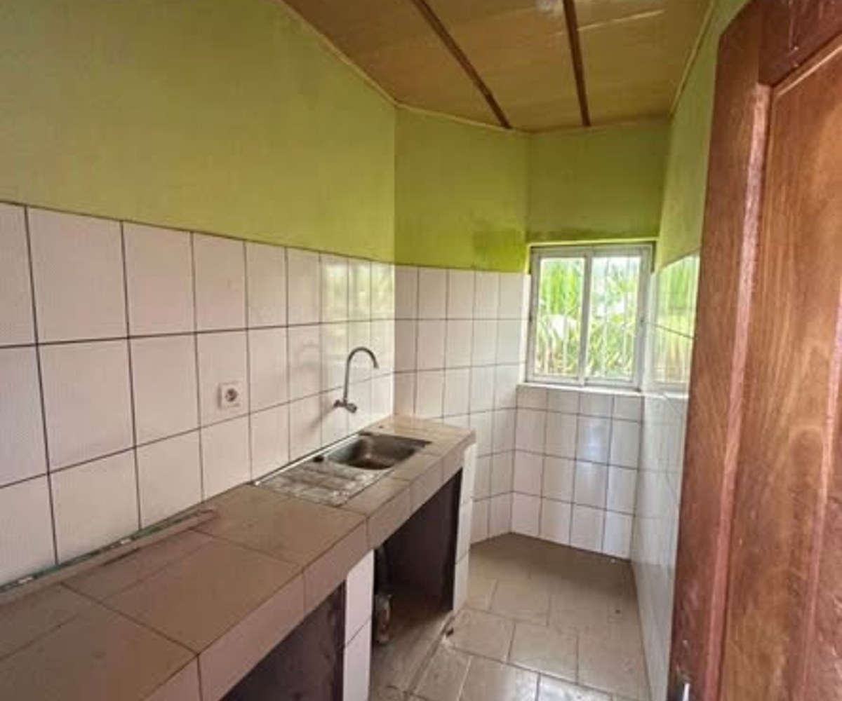 Appartement 2 chambres à louer à Mendong - 70 000 XAF/mois