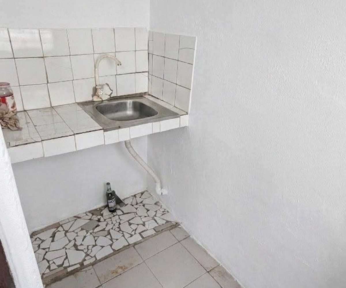 Chambre moderne avec cuisine et balcon - Ndogbong Citadelle