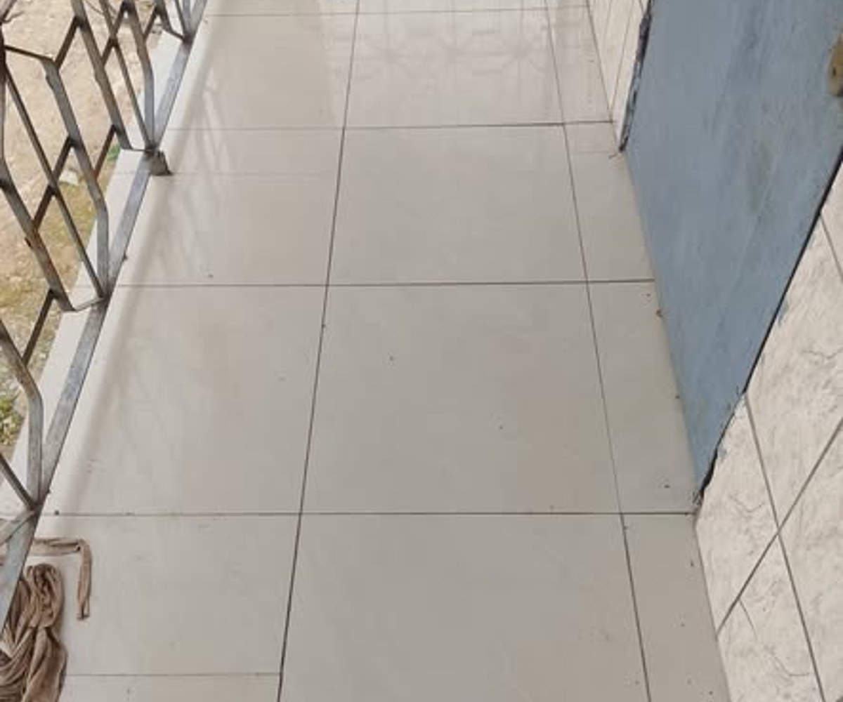 Joli studio propre à Logbaba, Douala
