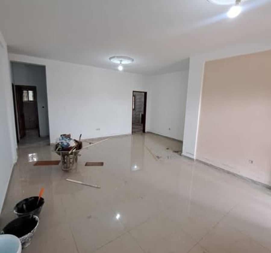 Appartement moderne 3 chambres à louer – Odza Terminus
