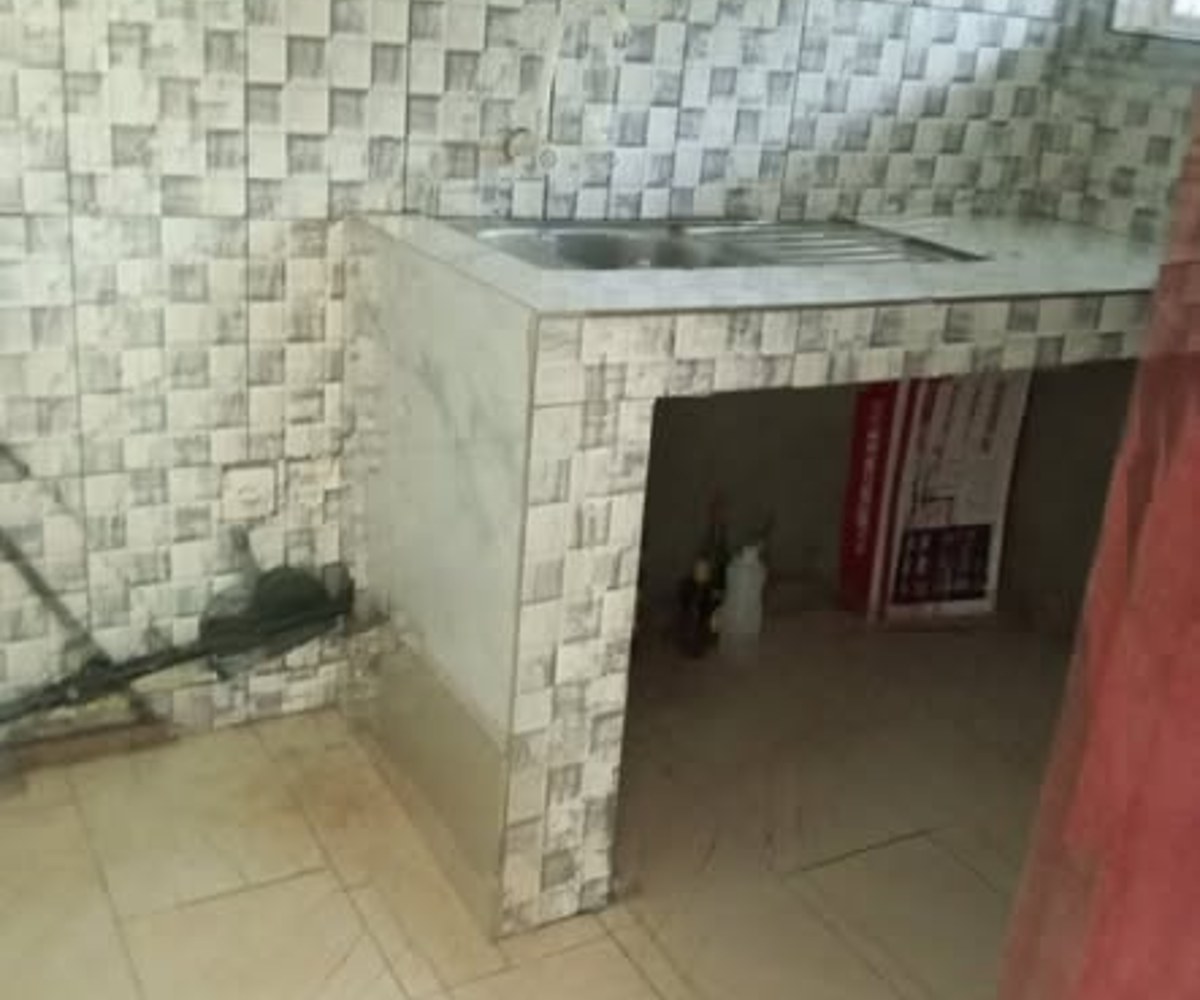 Studio moderne à Nyalla Nkolbong