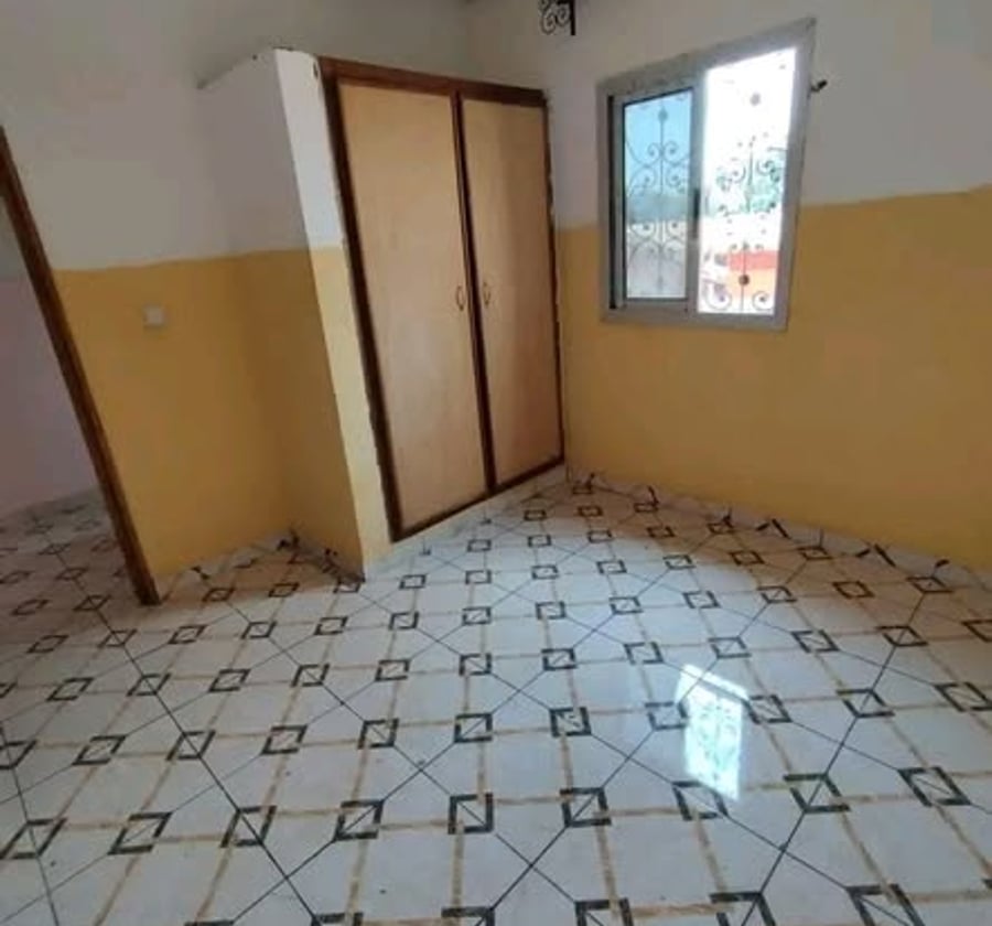 Vaste studio 4 pièces à Nkoabang-Chapelle