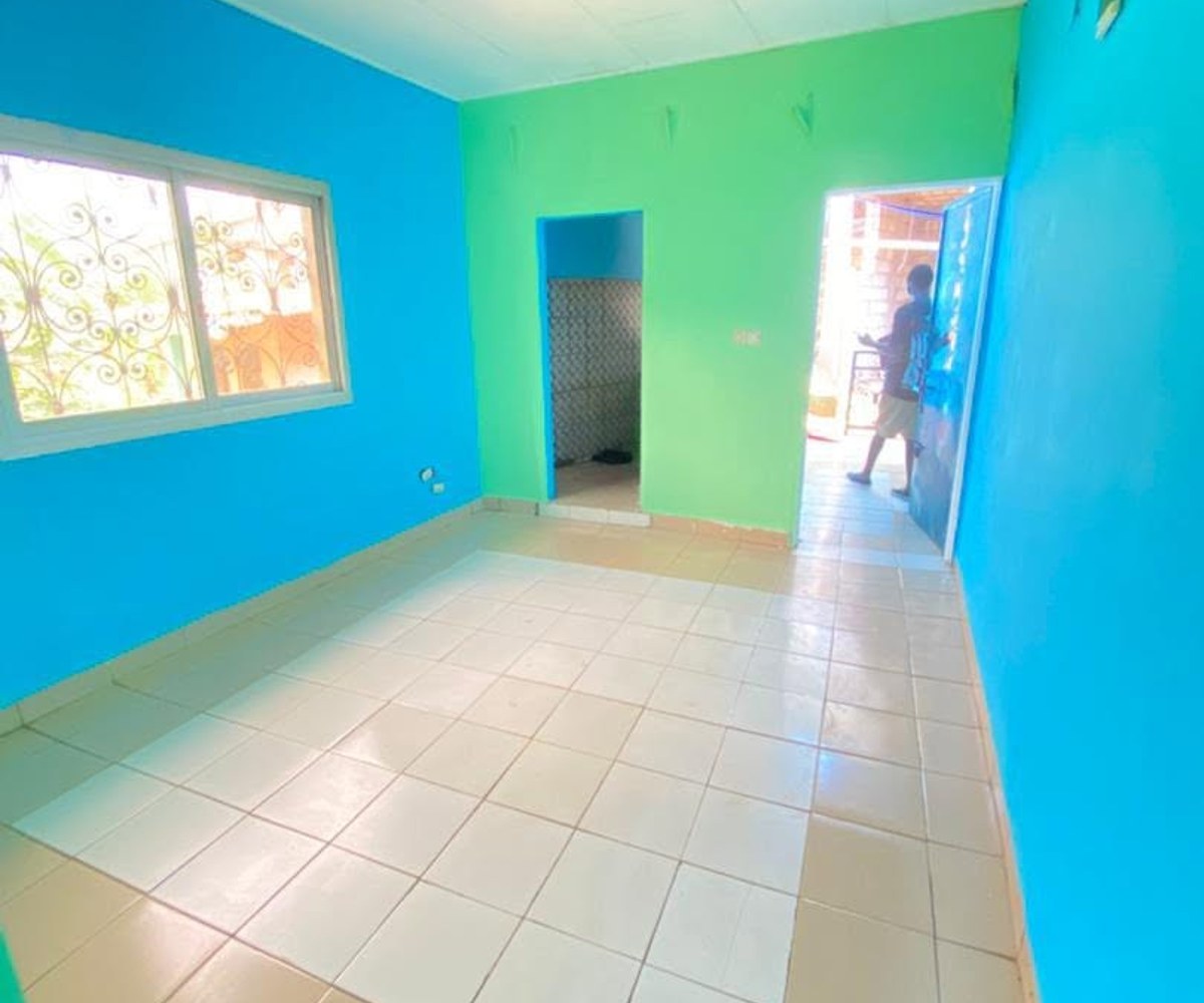Studio moderne à louer à Etoug-Ebe