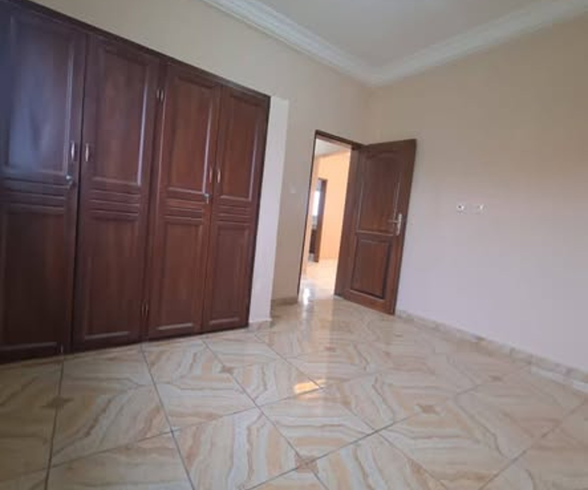 Appartement moderne neuf à louer – Tsinga Village, Yaoundé