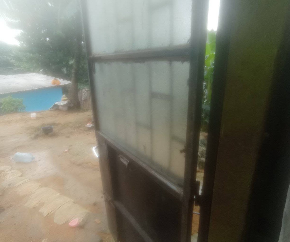 Studio moderne à louer à Beedi
