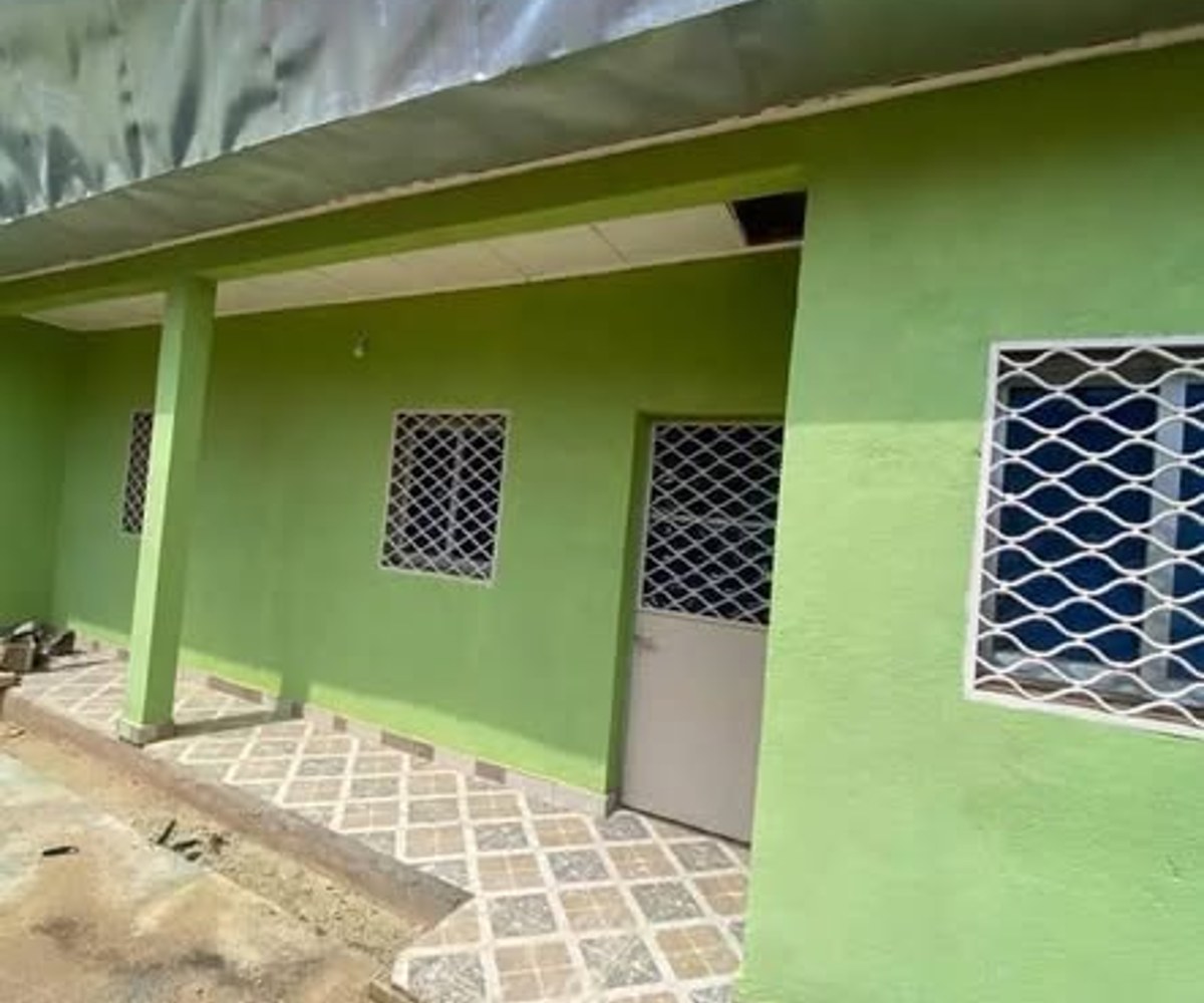 Chambres et studios modernes à Nkolbong