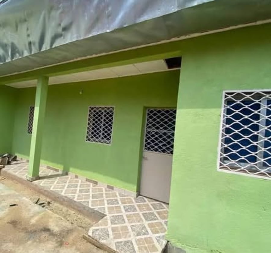 Chambres et studios modernes à Nkolbong