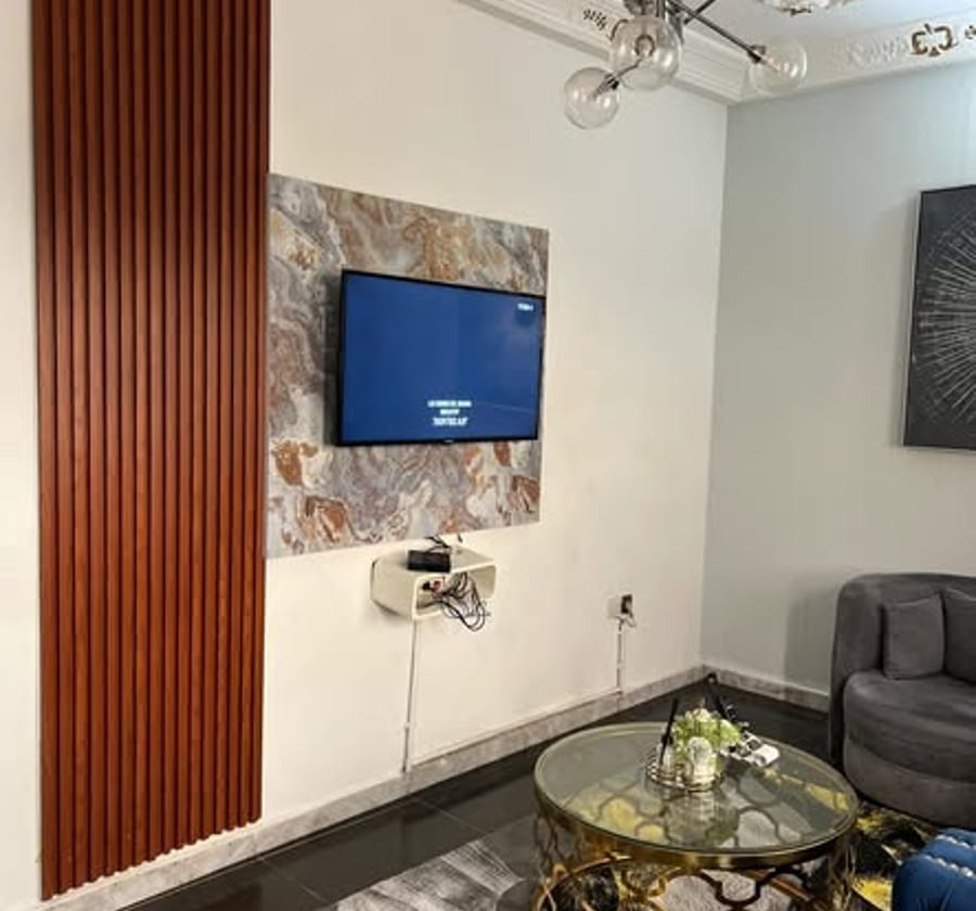 Appartement meublé moderne à Titi Garage