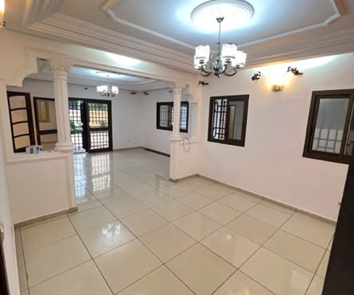 Duplex 5 chambres haut standing tout climatisé – Logpom Bassong