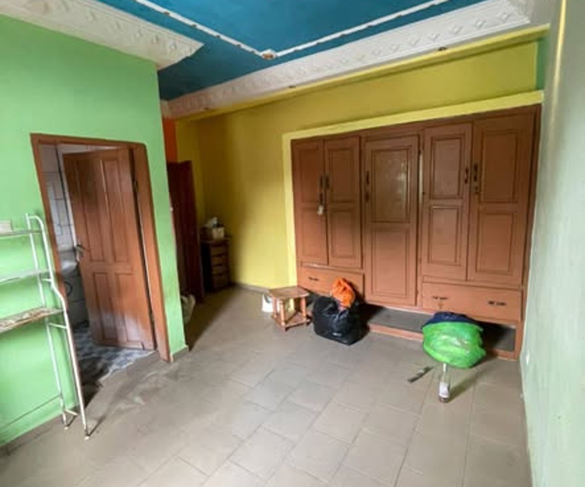 Appartement moderne 3 chambres à PK 12