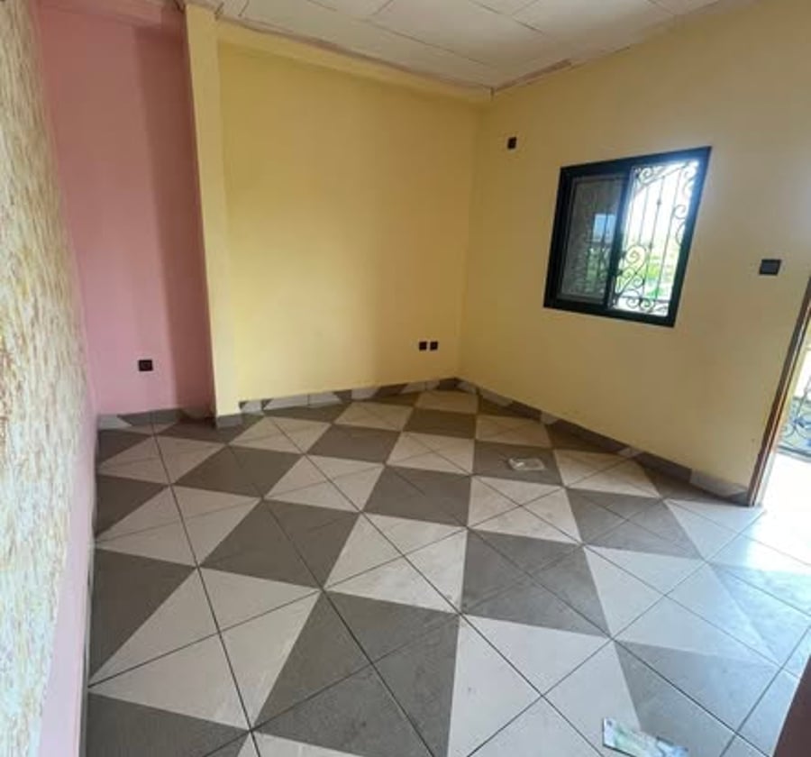 Studio moderne à louer – Japoma Cocotier
