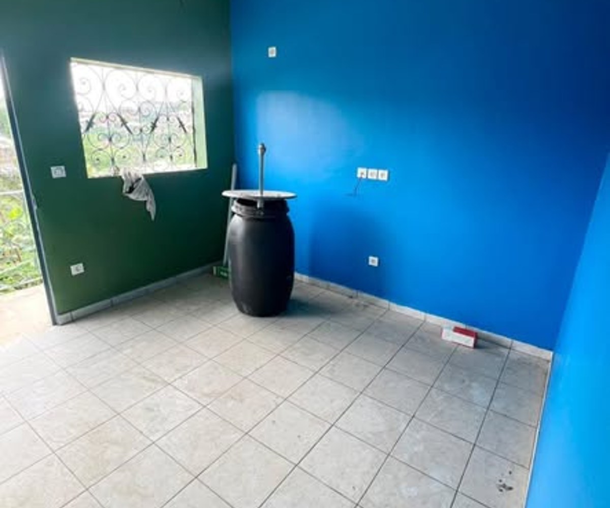 Studio moderne à louer - PK 12, Douala