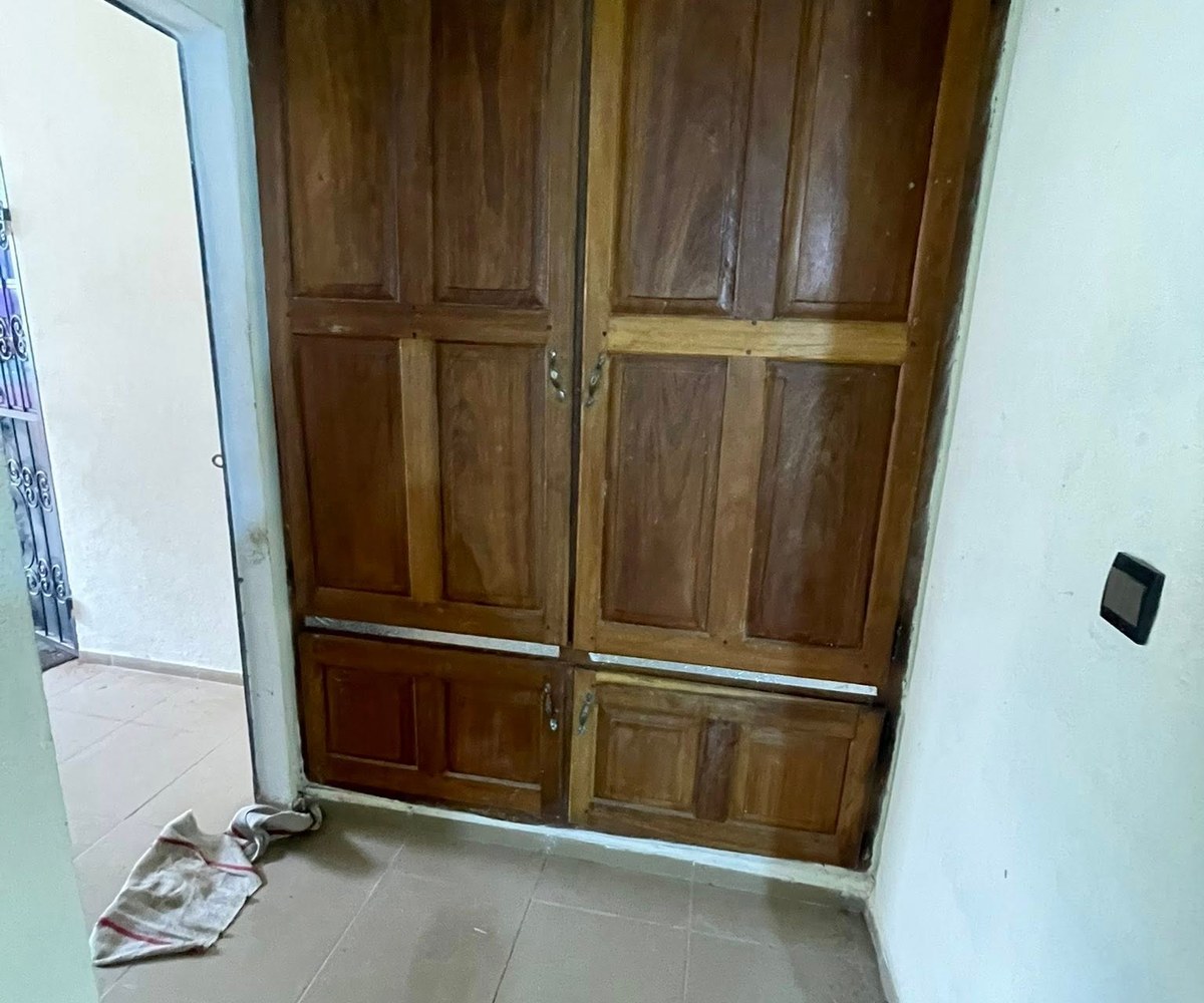 Vaste chambre moderne à Logbessou