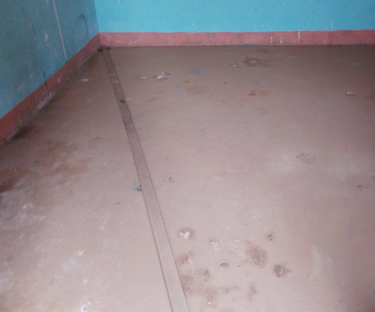 Boutique à louer - Yaoundé Emombo