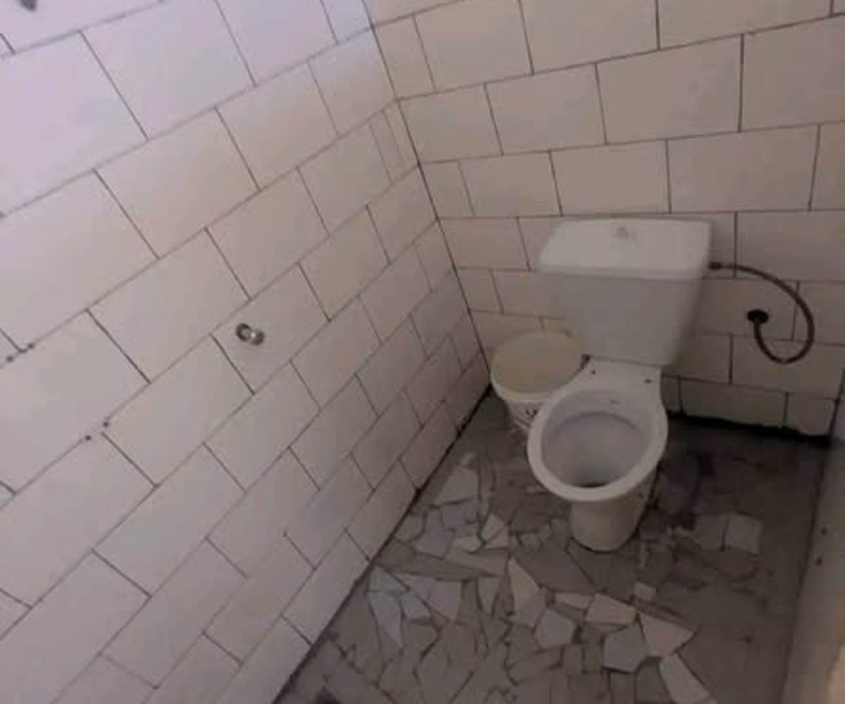 Chambre moderne à louer à Bonamoussadi - Carrefour Maçon