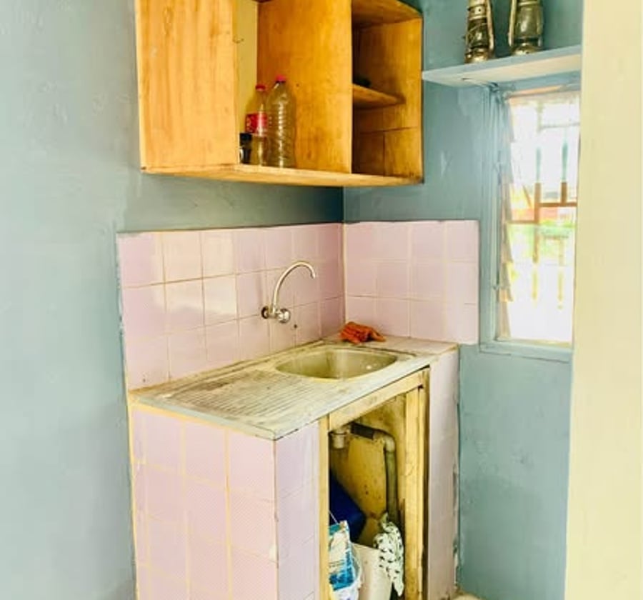 Studio moderne à louer à Biyem-Assi Acacias