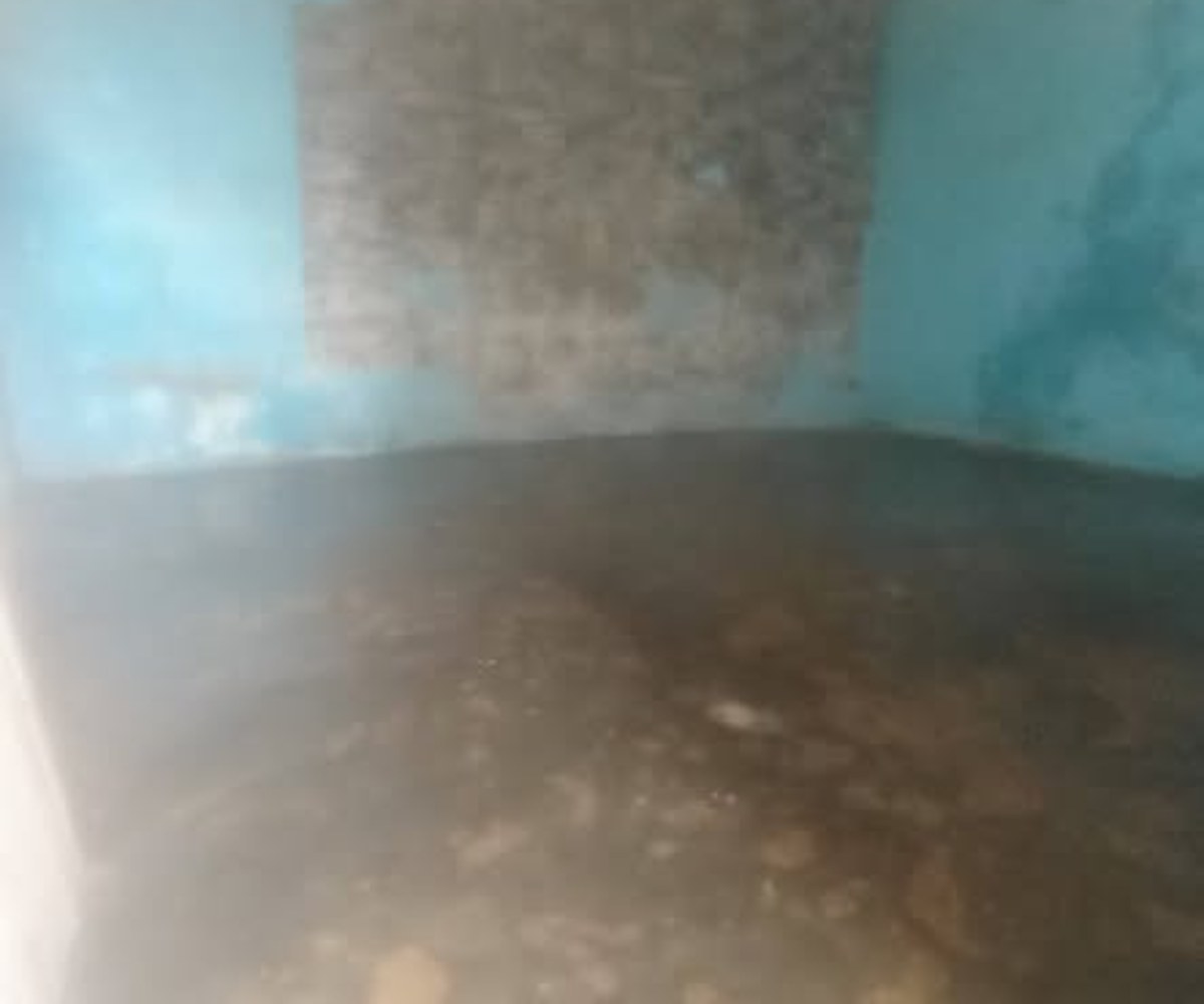 Chambre simple à louer à Beedi