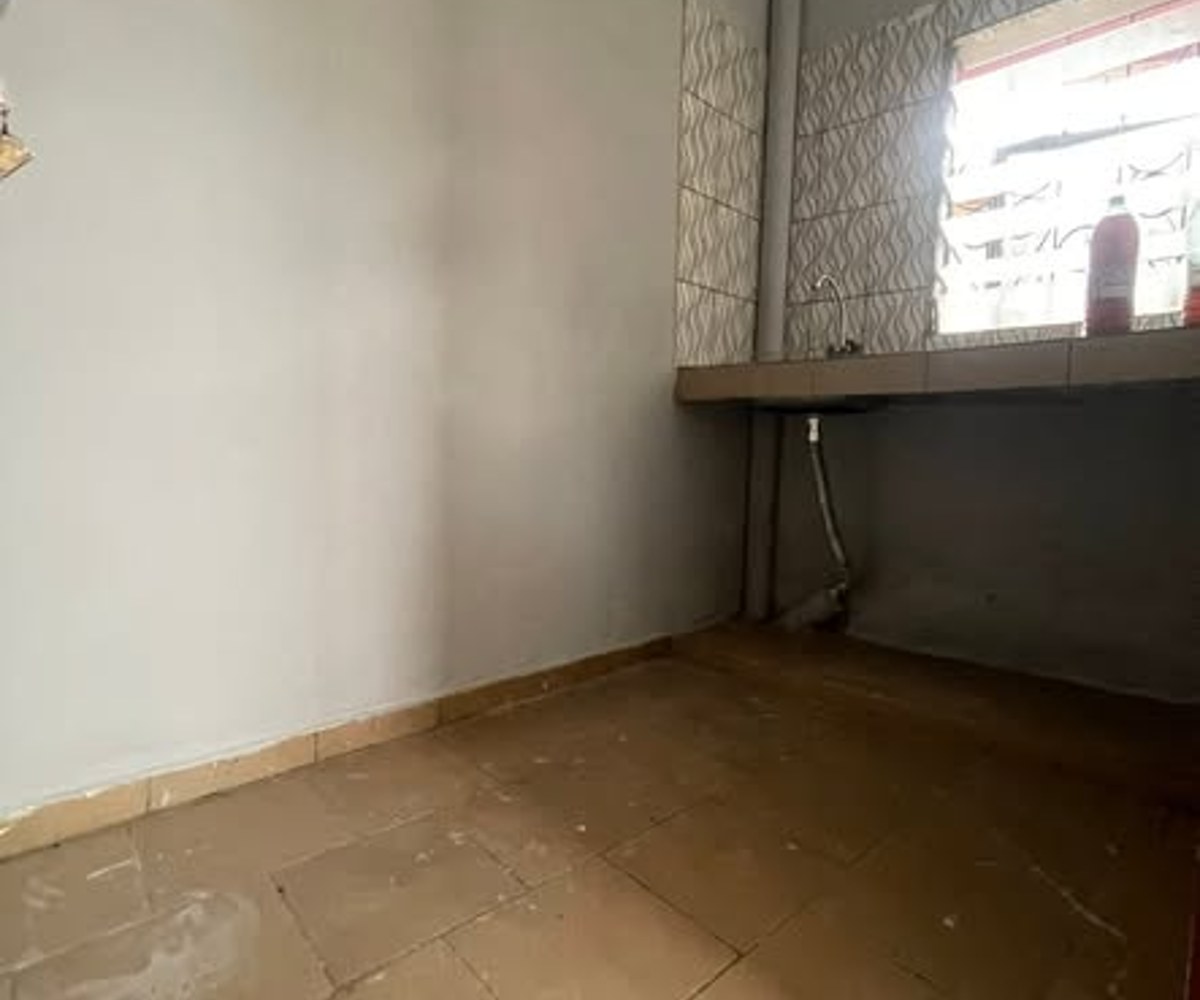 Studio moderne à PK12 à l'étage