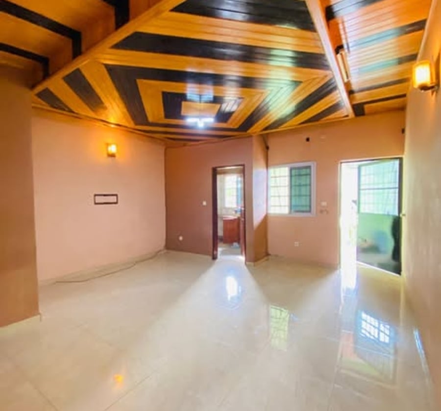 Appartement 2 chambres à Logbessou
