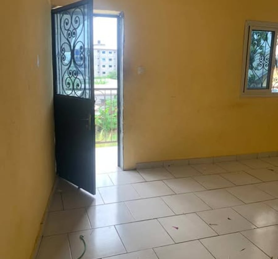Studio à Yassa - 35 000 FCFA/mois