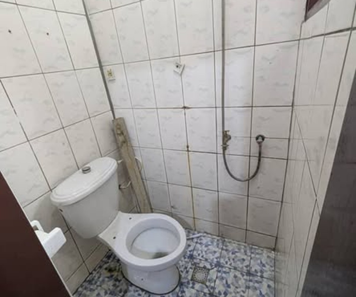 Chambre moderne avec cuisine neuve à Ndogbong