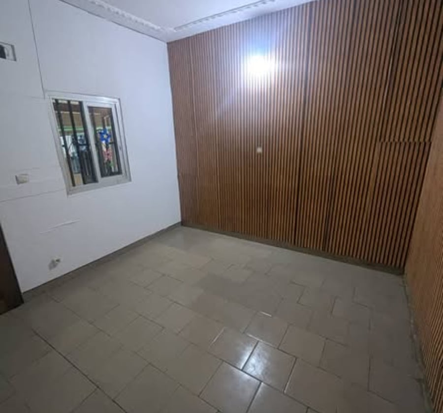 Chambre à louer - Beedi, Douala