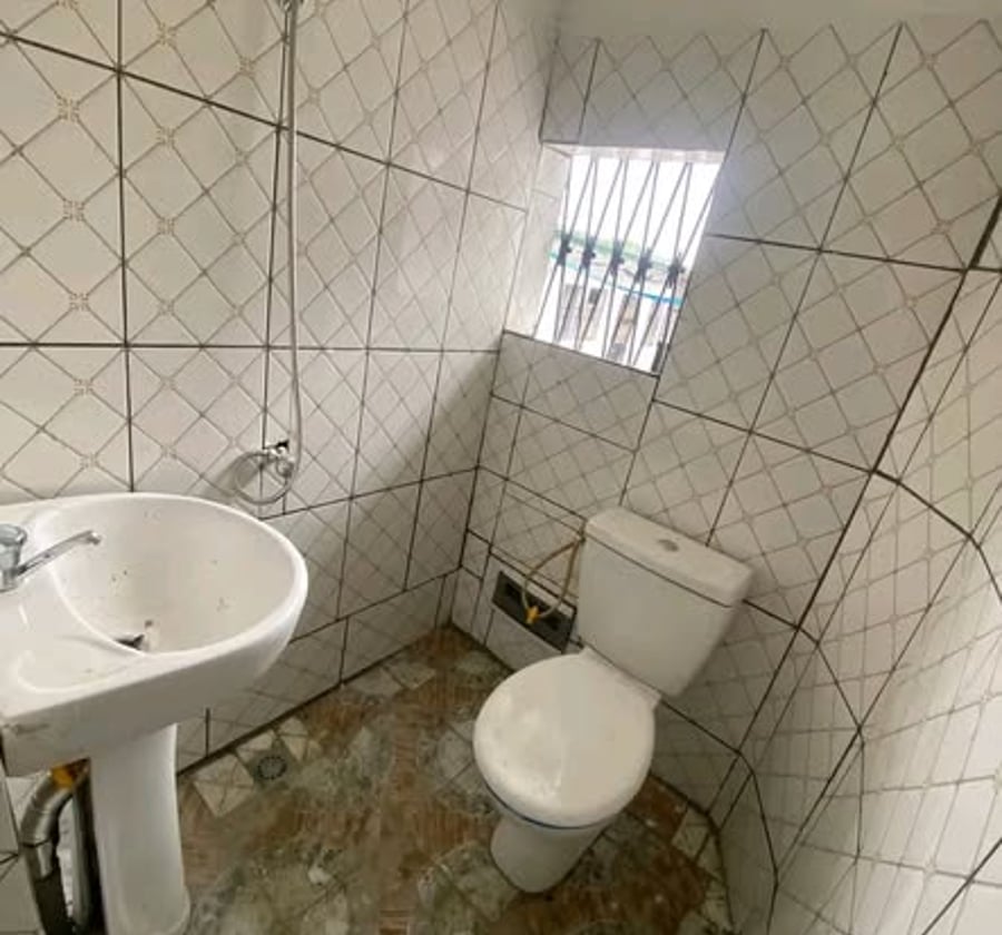 Studio moderne à Nyalla, Douala