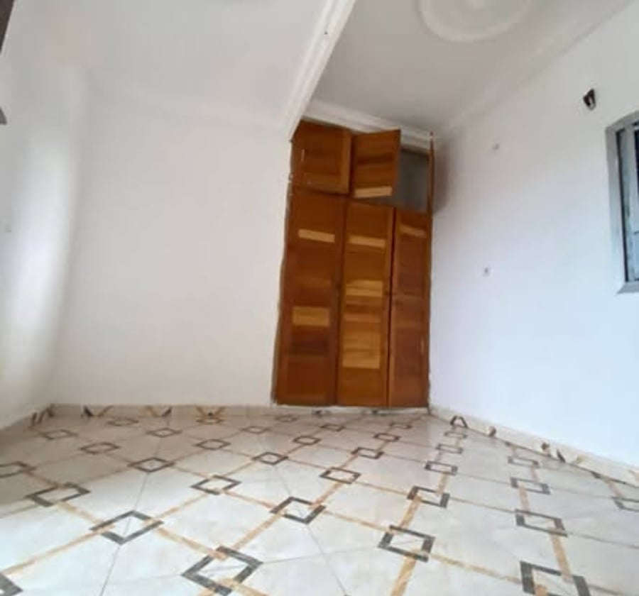 Studio moderne à Kotto