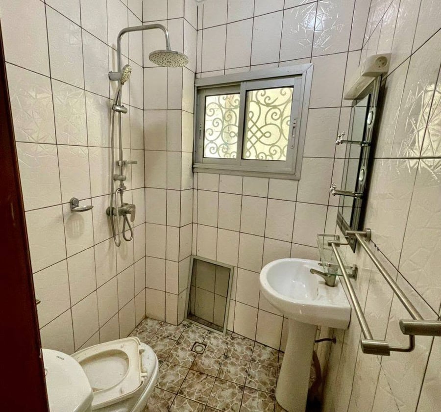 Appartement haut standing à louer – Odza Plaque L&B