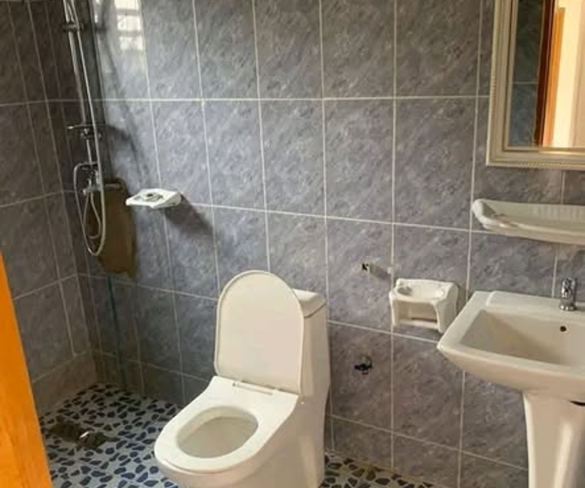 Studio Moderne à louer Biyem-Assi